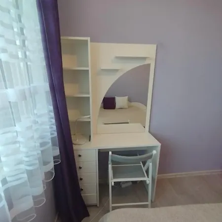 Stylish Apartment, Location! Lejlighed